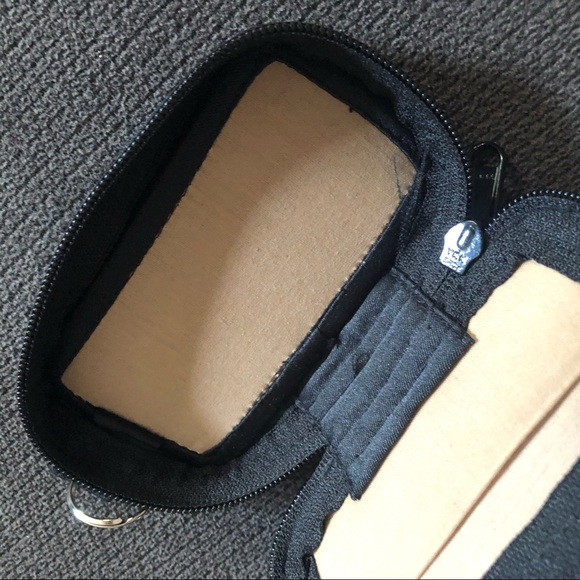 BASKETS OF CAMBODIA small case holder - Picture 9 of 10